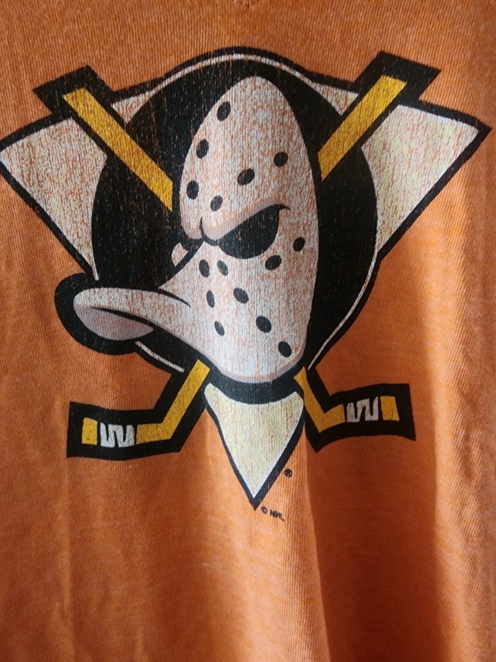 Camisa Anaheim Ducks Mujer Naranja NHL CCM Perry Hockey Camiseta 10 Pequeña Cuello en V Foto 3 de 4