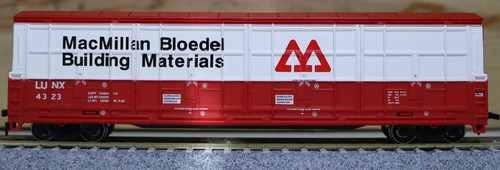 Coche de caja vintage realista MacMillan Bloedel para todas las puertas #4323 con ruedas de metal Exec | Condition: Used