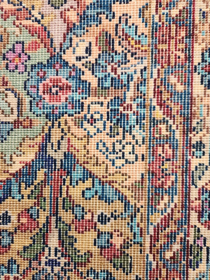 Beautiful Karastan  5'-9"x 9 Rug The Original Collection Series 700/717 - Image 4 of 4