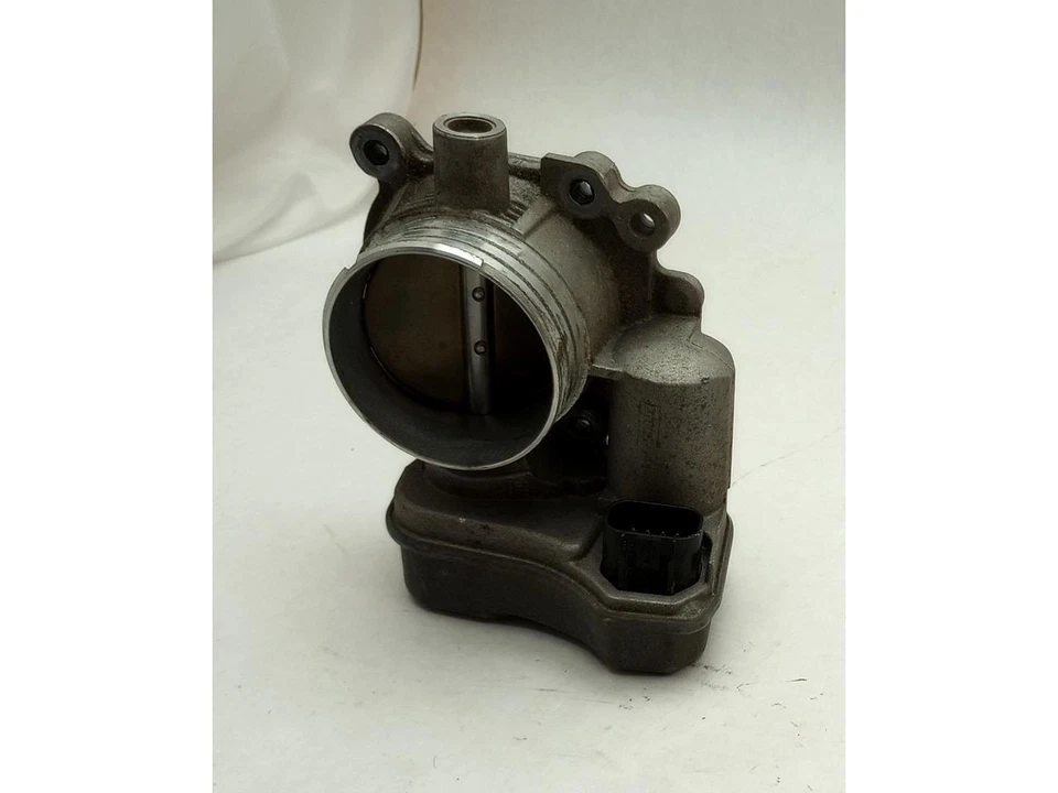 Válvula de cuerpo del acelerador Pontiac Solstice Saturn Sky 2,4 L 4 cilindros para 2007-2008 Foto 3 de 4