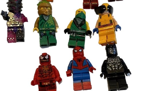 Lotto di 8 minifigure LEGO varie Marvel DC altre