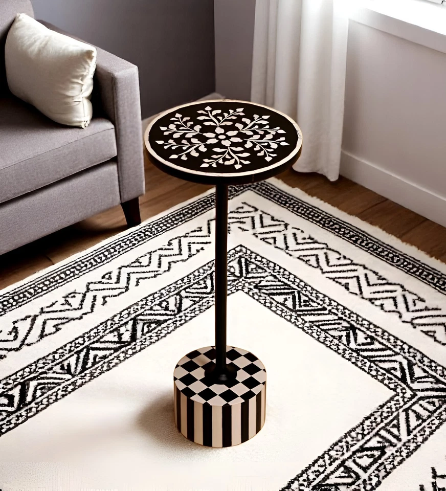Black White Floral Drink Table – Handmade Round Accent Table – Side Table - Image 2 of 4