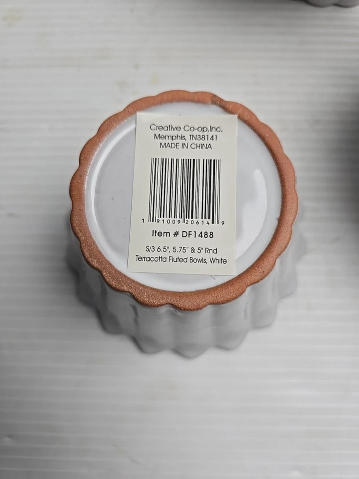Juego de 3 cuencos estriados de terracota marca Creative Coop Foto 3 de 4
