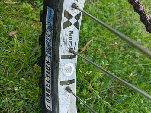 VINTAGE GIANT BOULDER MEN'S MOUNTAIN BIKE 21 SPEED 23" FRAME SIZE 26" WHEELS - Picture 5 of 10