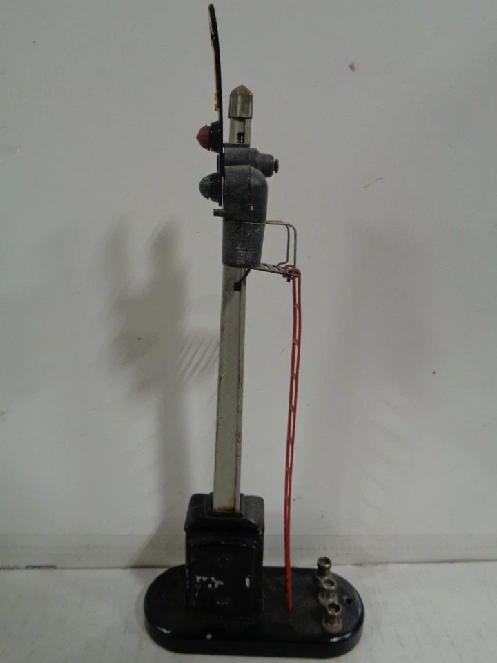 1947-69 VINTAGE LIONEL #151 O GAUGE AUTOMATIC SEMAPHORE VERY GOOD TO EXCELLENT - Image 4 of 4