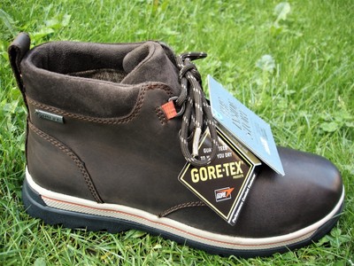 clarks wide fit mens boots