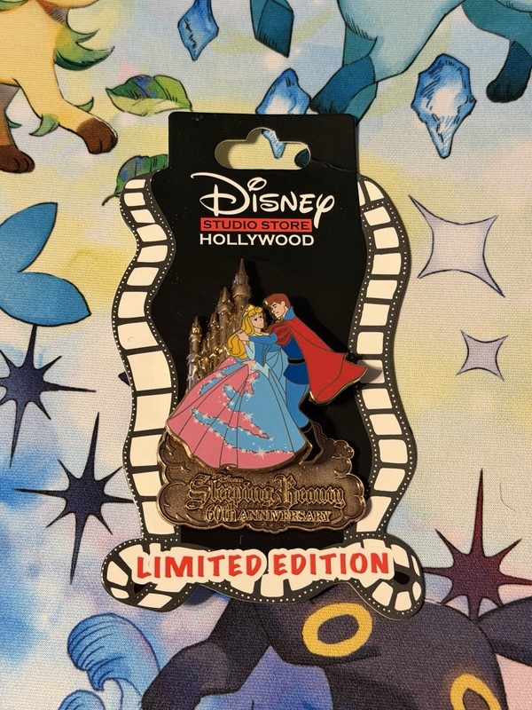 Disney DSSH Sleeping Beauty 60th Anniversary Surprise Pin LE 200