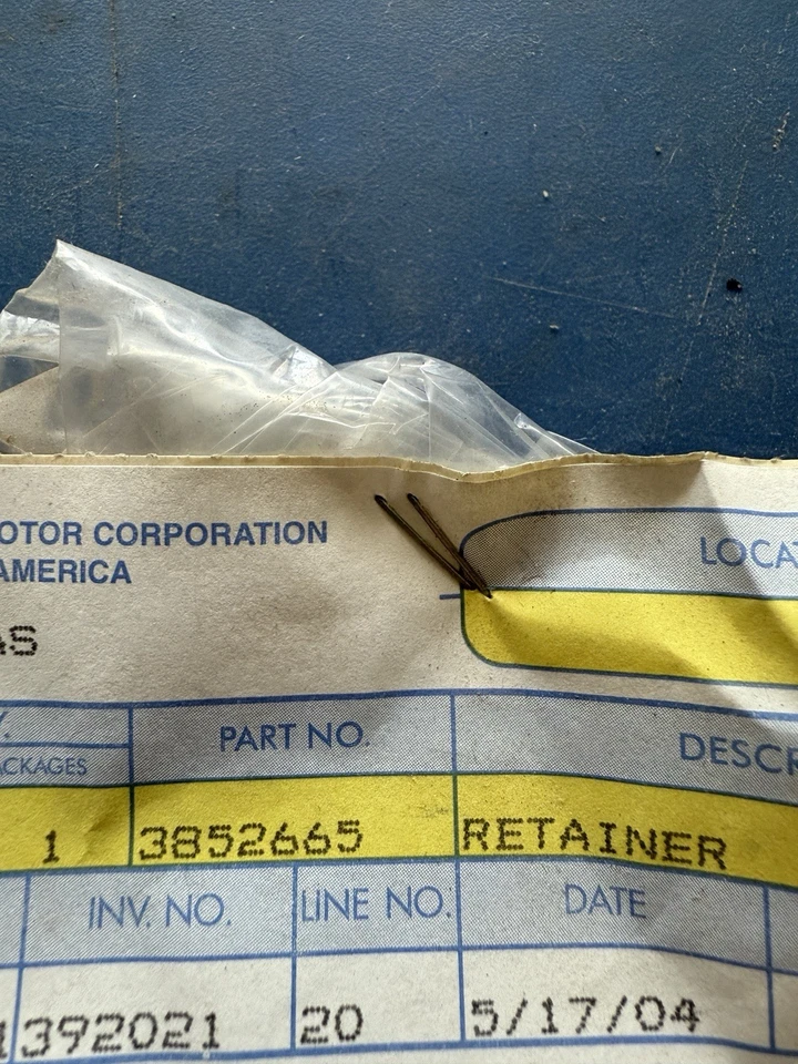 Johnson/Evinrude/OMC/VOLVO Exhaust Bellows Retainer Ring 3852665 - Image 2 of 3