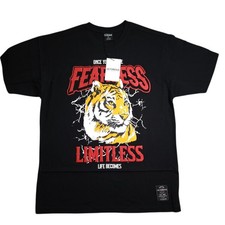Victorious Men's Graphic Tiger Limitless Fearless XL T-shirt Brand New Y2k