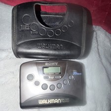 Sony Walkman WM-FX251 FM/AM Synthesized Tuner Portable Cassette Player