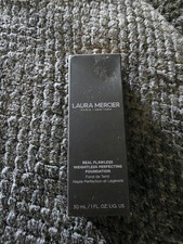 Laura Mercier Real Flawless Weightless Perfecting Foundation 4W1 Suntan 1oz