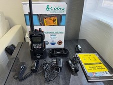 Cobra MR HH600 Handheld Floating VHF Radio with DSC and build-in GPS   6 Watt