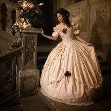 Elegant Victorian Wedding Dresses Off Shoulder Ruffles Appliques Bridal Gowns