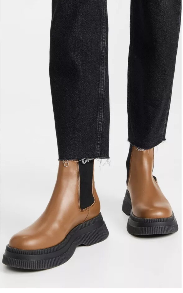 【送料&関税込】Ganni Chelsea Creepers Boots With Maxi Sole $495 Ganni Creepers Chelsea Leather Brown Chunky Sole Boots