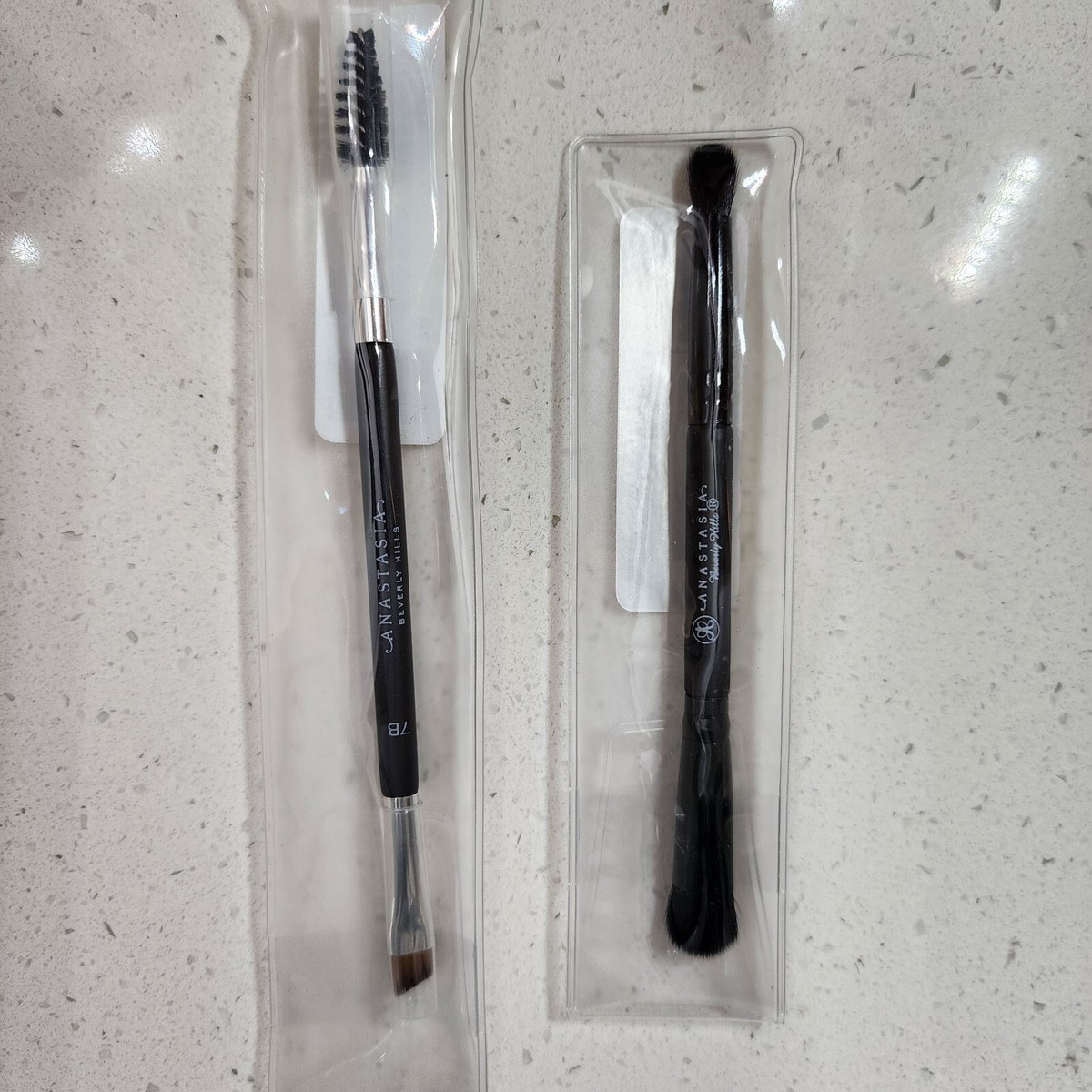 ANASTASIA BEVERLY HILLS Dual Ended Shadow Brush and Angled