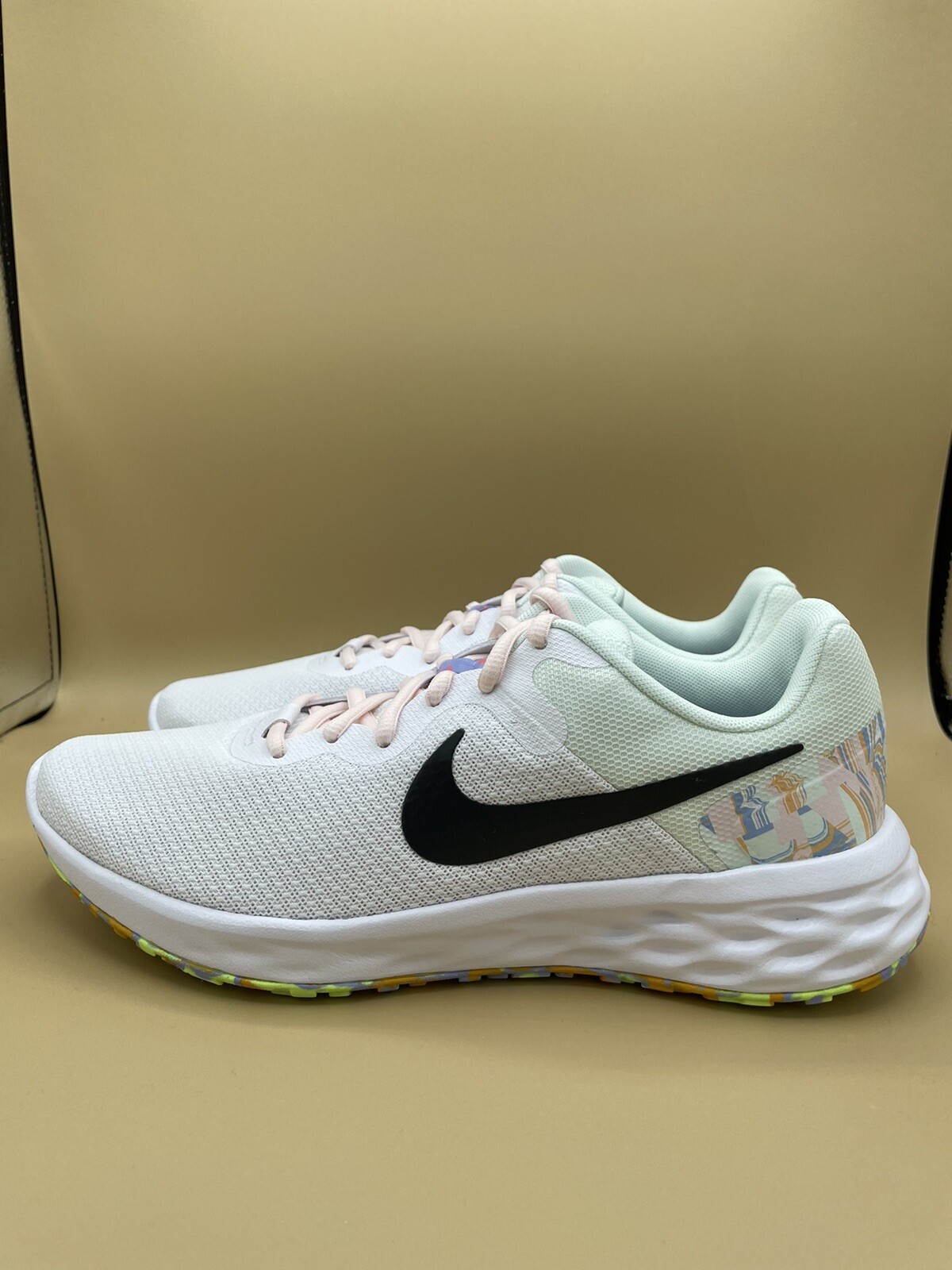 Sz 9.5 NIKE REVOLUTION 6 NN PRM WOMENS White RUNNING SHOES DO9475100 New In Box