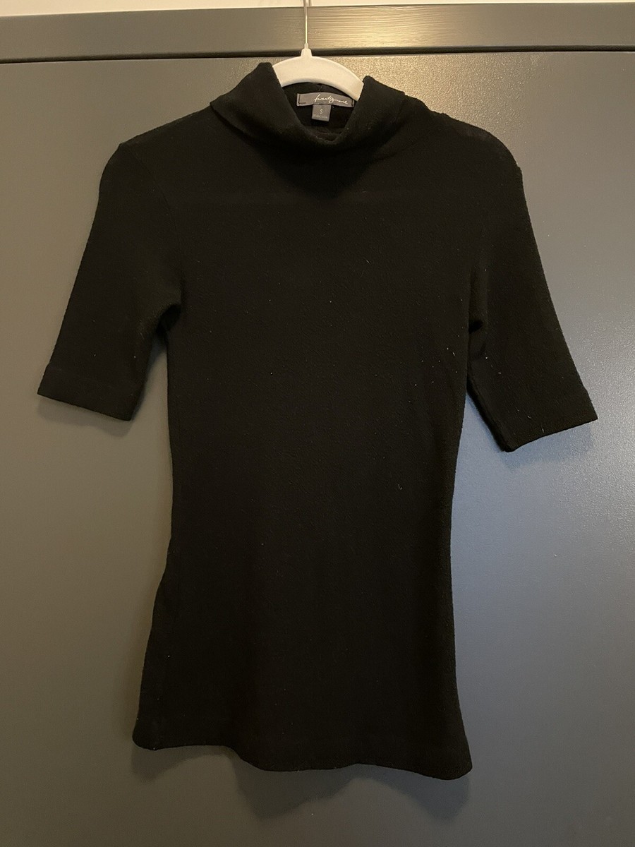 FOREVER 21 WOMEN'S SHORT SLEEVE TURTLENECK IN SIZE S