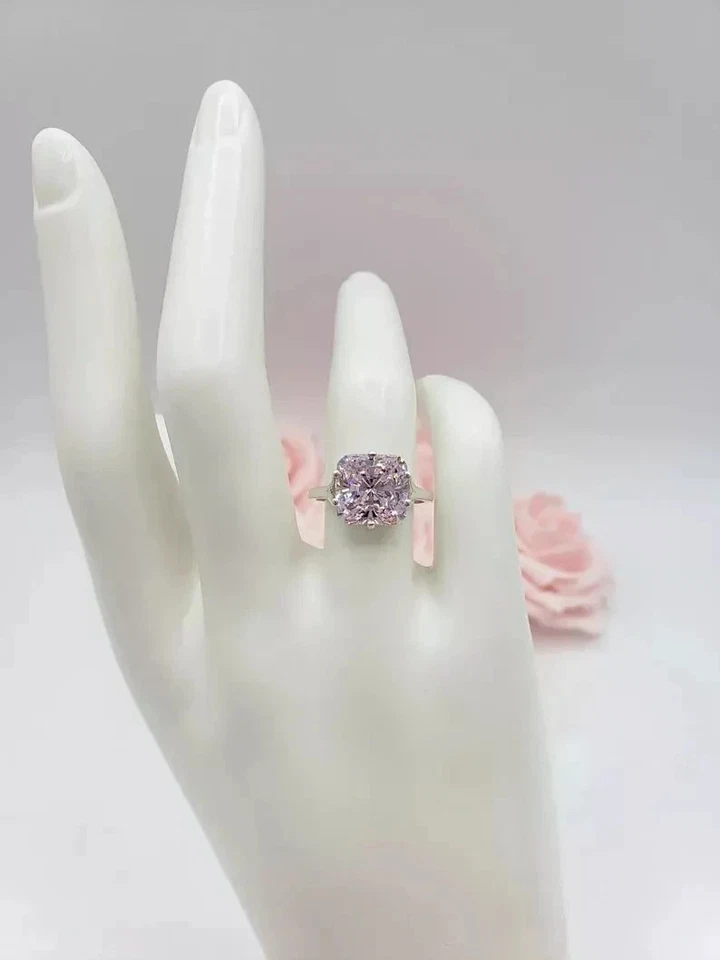 Anillo de compromiso de oro blanco de 14 quilates con zafiro rosa corte radiante creado en laboratorio de 4,25 quilates FN Foto 4 de 4