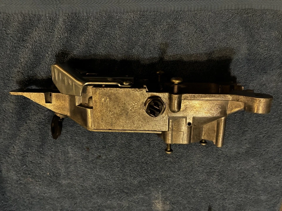 Carcasa de palanca de cambios de bloqueo de encendido Saab 900 All Classic con llave de transmisión manual Foto 3 de 4