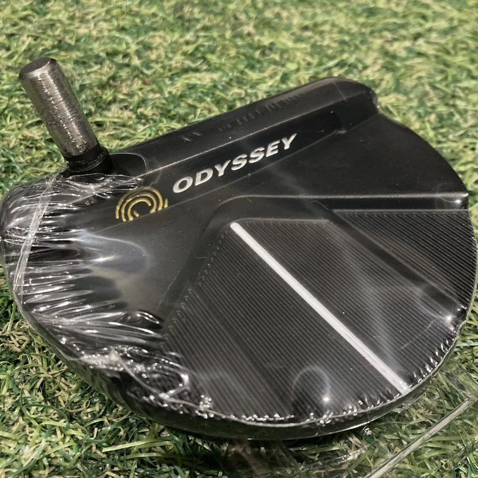 ODYSSEY STROKE LAB BLACK SERIES R LINE ARROW Right Handed -Head Only - New - Image 3 of 4