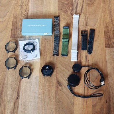 Samsung Galaxy Watch 4, Schwarz, inklusive 2 Ladegeräte, Armbänder und Uhr Cases