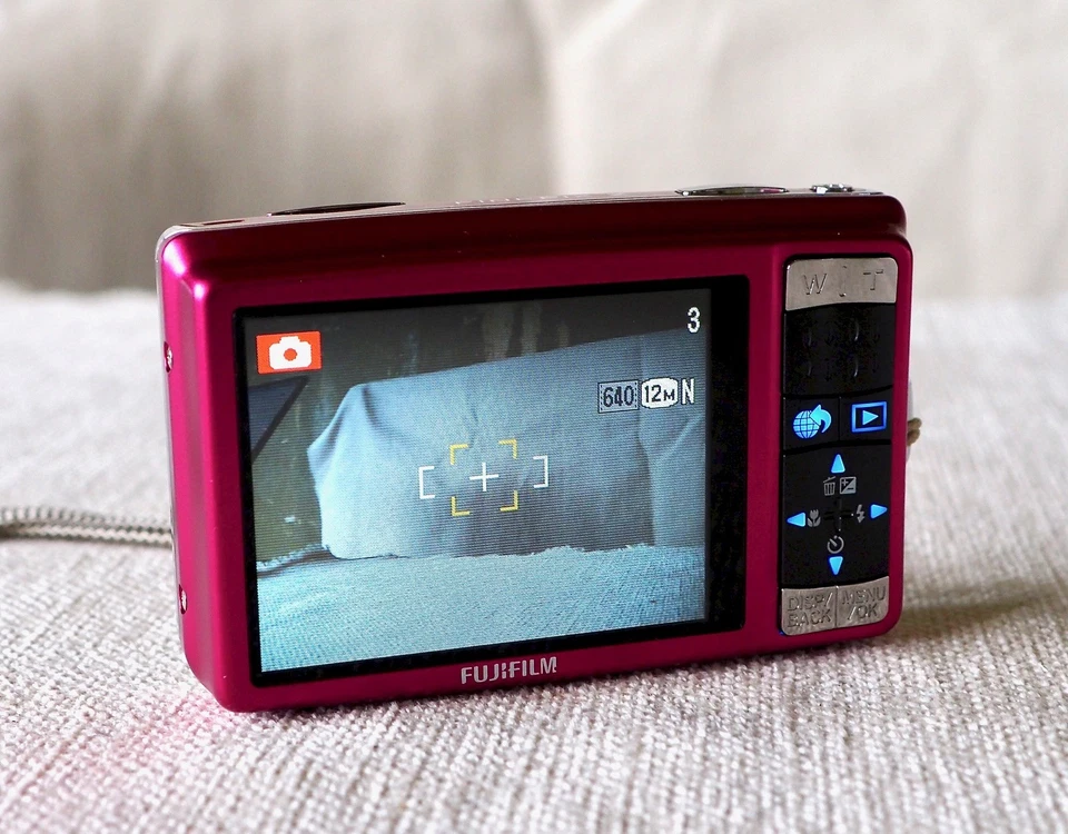 Fujifilm FinePix Z Series Z70 12.2MP Digital Camera - Purple, photo 3 of 3
