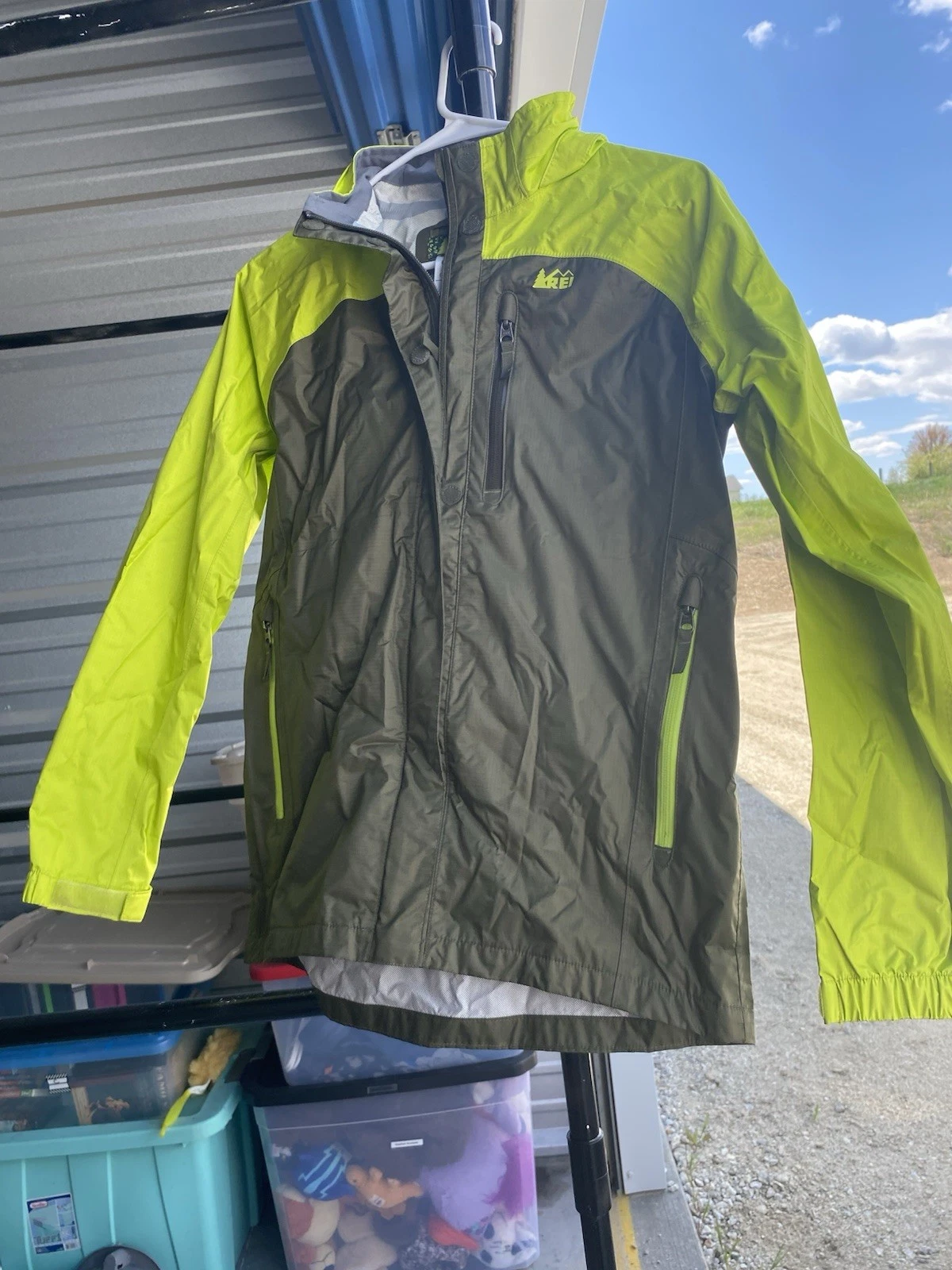 REI Elements Ripstop Rain Jacket Kids L 14-16 Hooded Waterproof Nylon Coat Green
