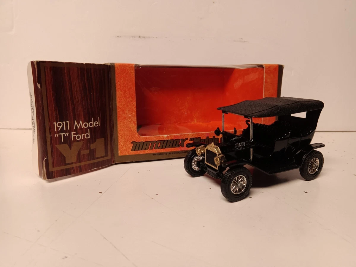 25+ Matchbox Models of Yesteryear Diecast Cars, Trucks & Vans for
