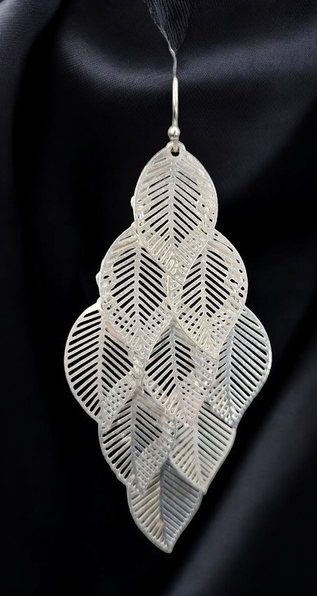 Silvertone Multi Tiered Leaf Dangle Earrings - image 2