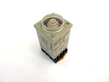 Omron H3CR-H8RL Timer Source: 24Vdc/AC 50/60Hz
