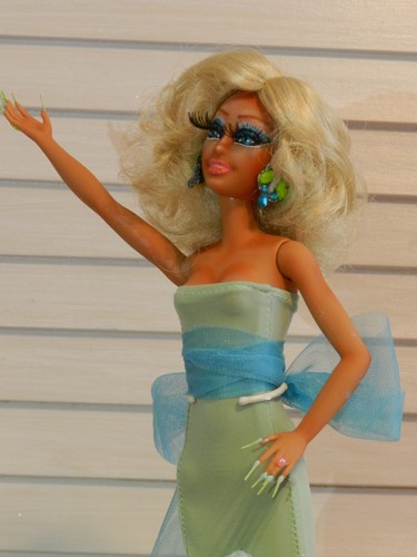 RuPaul Celebrity by DBC Studio Mattel Doll Barbie 5 joints in full Drag - Picture 11 of 18
