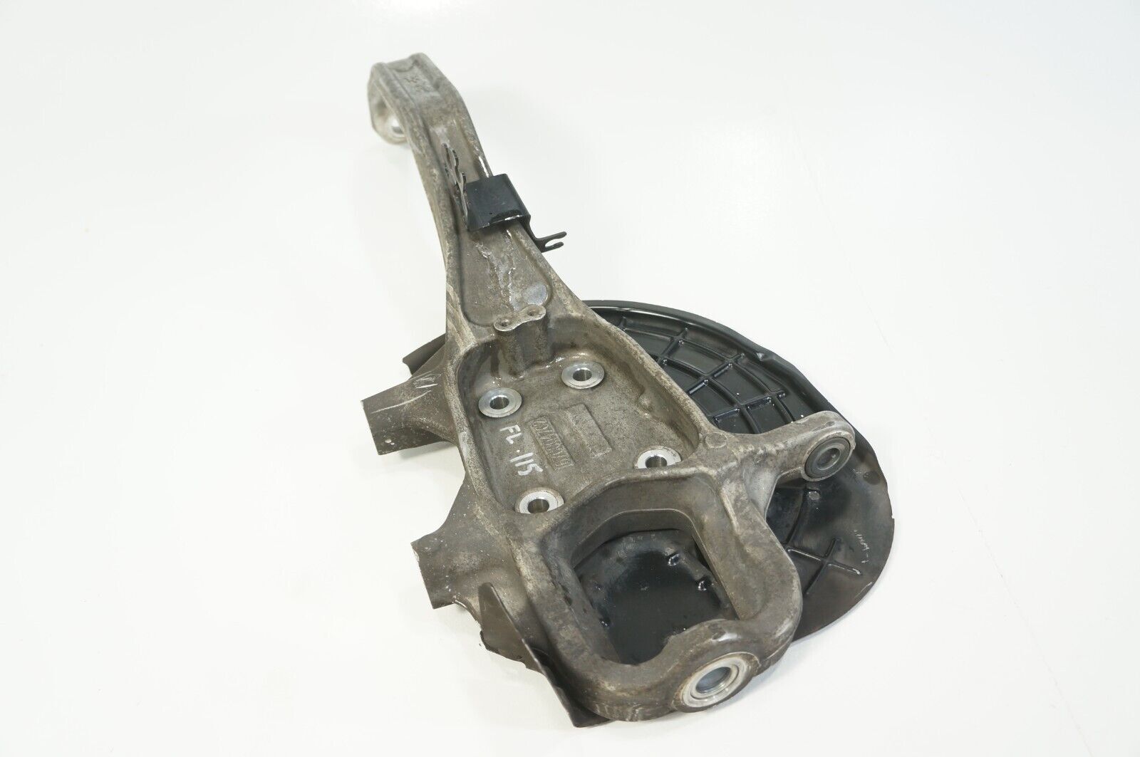 2014-2017 Maserati Ghibli RWD Front Left Driver Knuckle Spindle OEM