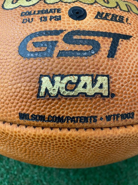 ウィルソン GST オフィシャル WTF1003 Wilson GST 1003 Composite Leather Game Football, Official Size