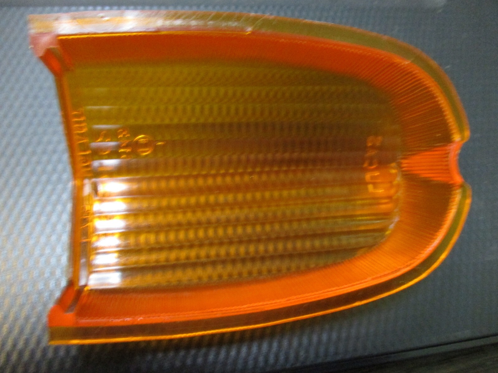 Rolls Royce Silver Cloud III, Shadow, Bentley S3, T front flasher lens CD3119