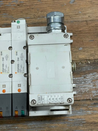 SMC 7 PORT PNEUMATIC MANIFOLD ASSEMBLY VQ4200-5W, VQ4100-5W, VQ4500-5W VALVES - Picture 6 of 9