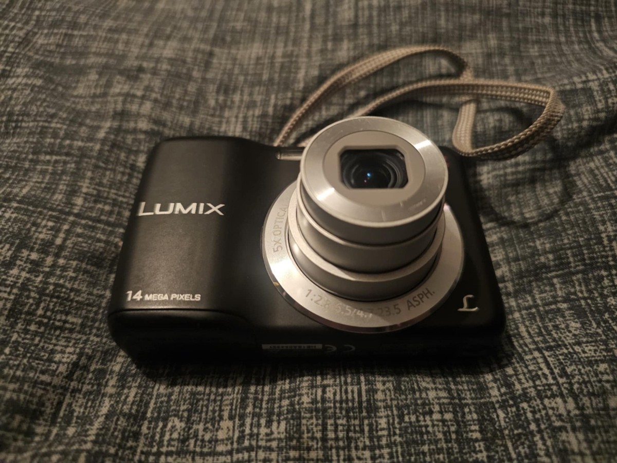 デジタルカメラ Panasonic LUMIX LS DMC-LS1 S 詳細情報 デジタルカメラ DMC-LS1 | LUMIX（ルミックス） ミラー