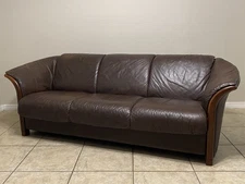 Ekornes Stressless ‘Manhattan’ Leather Sofa Norway Living Room Furniture MCM