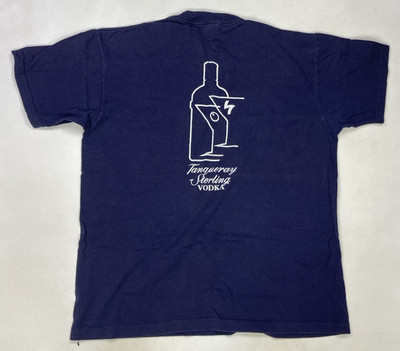 VINTAGE Tanqueray Sterling Vodka Pocket T-shirt Men Large USA 90s Single Stitch