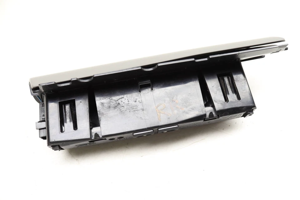 Porsche Cayenne 2011-2018 - puerta trasera derecha contenedor de almacenamiento 95855531800 Foto 3 de 4