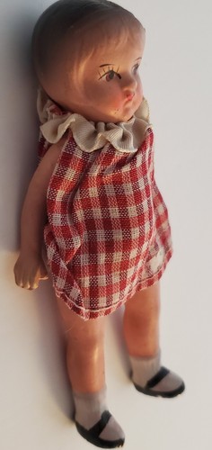 Bambola vintage anni '30 snodata bisque miniatura 4 pollici vestito originale Giappone (#2) - Foto 13 di 14