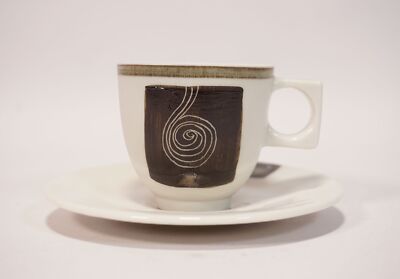 Vintage Studio Design Mokkatasse mit Untertasse Swirl signiert GHF oder CHF?