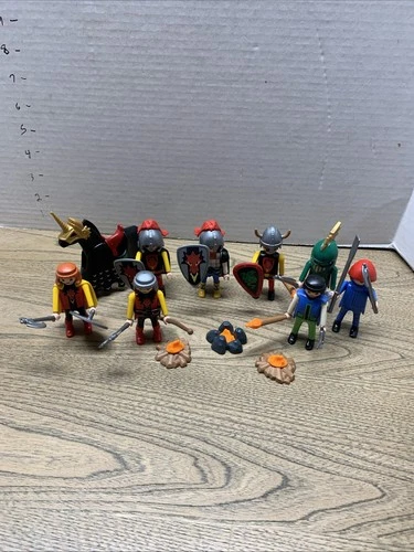 VTG Lot Of Vintage Playmobil Geobra Weapons, Horse, Helmets Figures  Accessories