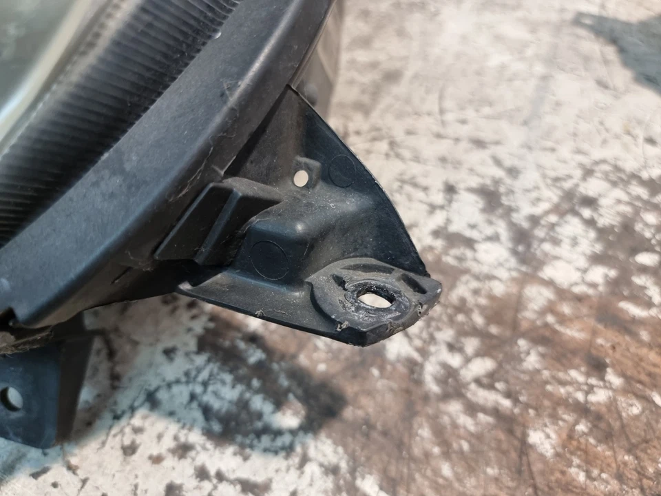 Par de faros derecho Nissan Micra O/S izquierda N/S lámpara 2007 MK3 K12 OEM 26010BC405 Foto 2 de 4