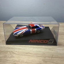 Slot car Scalextric Ninco 50620 Jaguar E-Coupe Union Jack