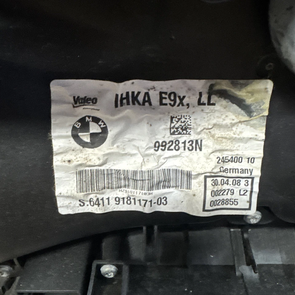 BMW 328i 335i E90 2007-2010 caja de calefacción núcleo de calefacción de aire acondicionado 9181171 OEM puerta mezclada Foto 2 de 4