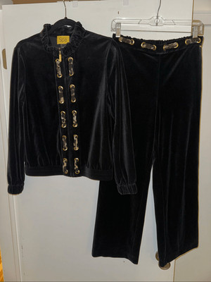 St. John Spa Collection Women s Small Black Velour Tracksuit Cheetah Detail EUC
