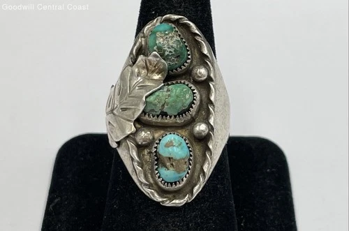 925 Silver Vintage Southwestern Style Ring W/Floral Design & Turquoise