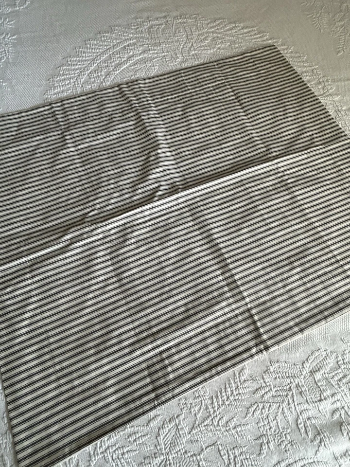 Красная земля хлопок древесный уголь тикающие полоски наволочки США набор из 2 стандартных новый - Изображение 2 из 4