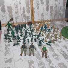 100 piece LOT Green, Tan, Blue Plastic Toy Army Men MIXED Soldiers World War 2"