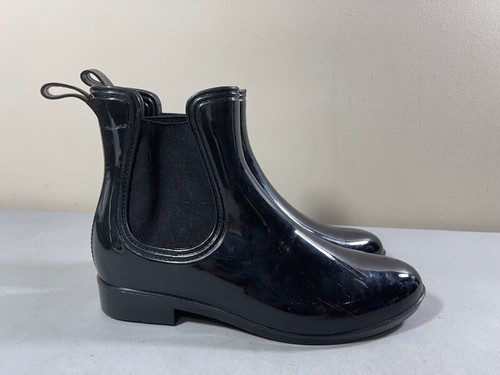 JUSTFAB BLACK RUBBER PULL ON ANKLE RAIN 